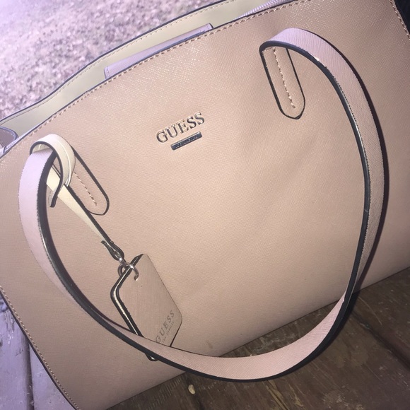 Brand new guess purse - Picture 3 of 7